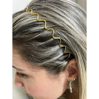 Tiara ondulada ou lisa penteados dourada kit com 2 peças em Oferta na Shopee