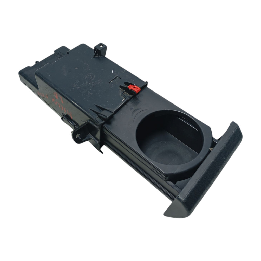 PORTA COPOS LADO DIREITO HILUX 2016 A 2020 66995KK040