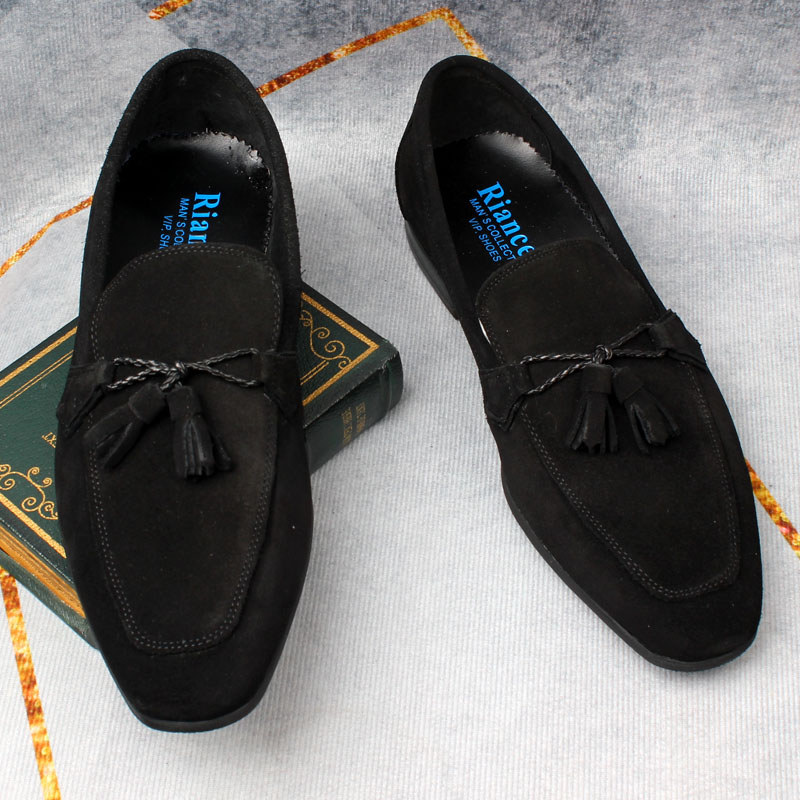 Borla pingente novo estilo camurça sapatos masculinos deslizamento-em mocassins sapatos de couro Nubuck couro genuíno sa