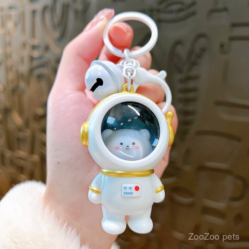 Novo chaveiro criativo de astronauta com luz noturna de céu estrelado, chaveiro de urso brilhante para casal, pingente d
