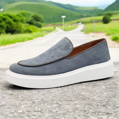 Mocassim Loafer Masculino em Couro Camurça Forrado em 100% Couro e Palmilha em Couro