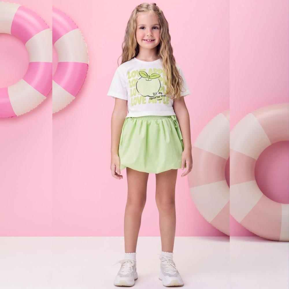 Conjunto Menina Momi Blusa Maça Verde Saia c/ Short Interno