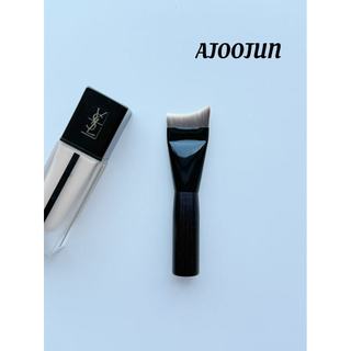 Mini pincel de base de ébano em forma de crescente, pincel portátil para base, ultrafino, sem rastros, pacote único ajoo