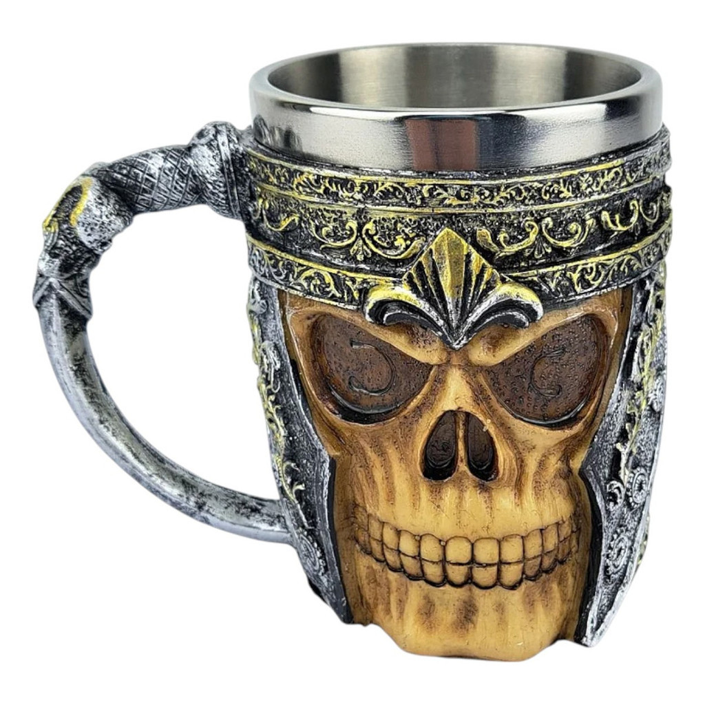 Caneca Medieval Artesanal  Caveira Elmo Geek 3D em Resina Copo em Aço Inox Grande Térmico Chopp Cerveja Presente 462ml