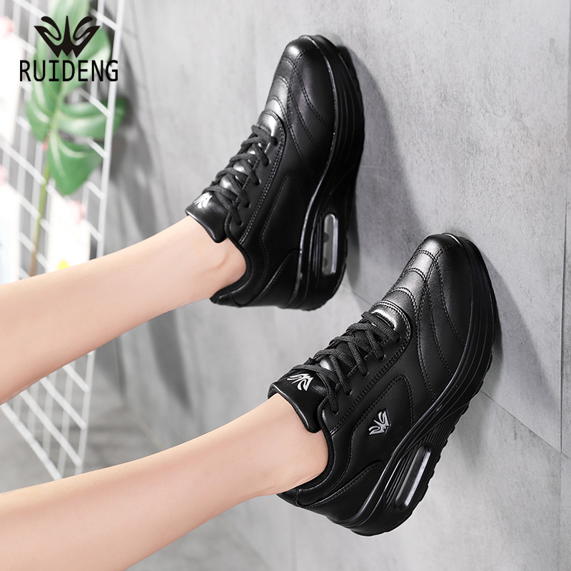Ruideng sapatos femininos casuais sapatos esportivos de couro à prova dwaterproof água absorção de choque leve mãe sapat