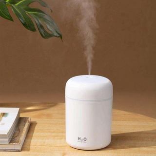 Umidificador Mini Portátil, Colorido, Névoa Fria, Alimentado por USB. Perfeito para Quarto, Escritório e Carro (300ml)