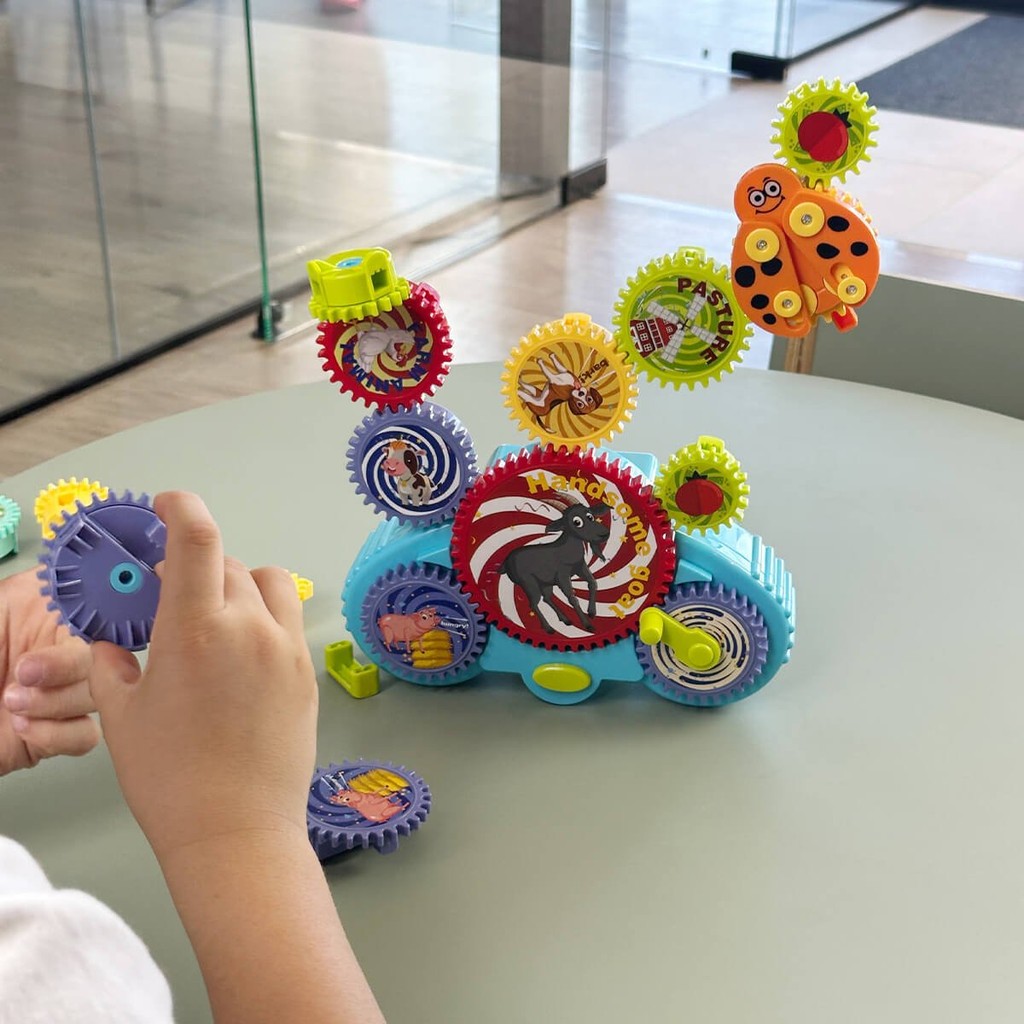 Carrinho Infantil com Engrenagem 5 em 1 Trânsito Brinquedo Educativos com Sons e Luz