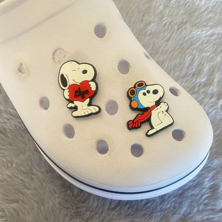 Par ou Unidade  Pins/Bottons Emborrachados Para Babuche - Snoopy
