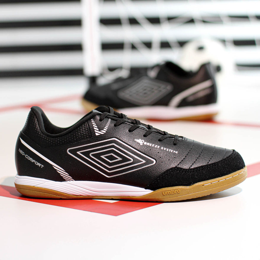 Chuteira Umbro Futsal Neo Comfort Preto Cinza e Branco - Masculino