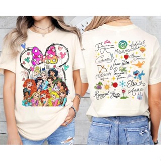 Camiseta Escura Unisex com Design de Princesas Disney e Elementos Decorativos, Estilo Pop Culture em Oferta na Shopee
