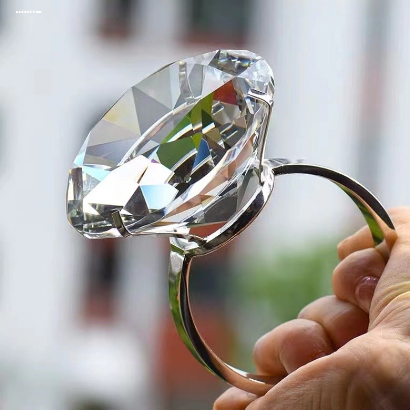 Anel de diamante grande Spoof anel de diamante conjunto de casamento adereços proposta de casamento presente criativo do