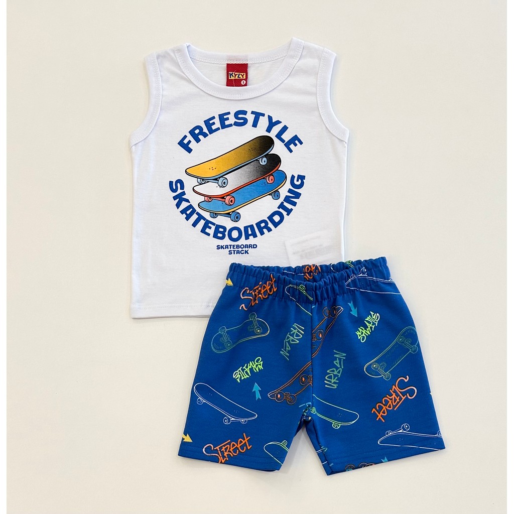 Conjunto Infantil Kyly Regata Branca Estampa Freestyle Skateboarding com Shorts Azul Estampado Skates Verão