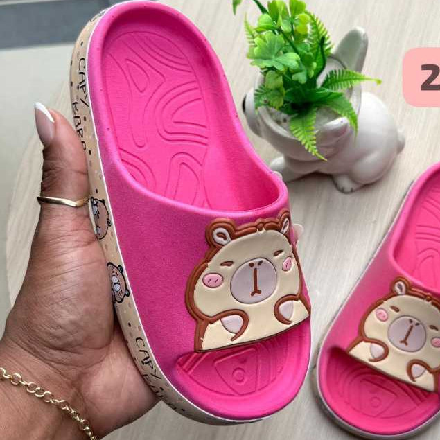 Chinelo Capivara Nuvem Slide Infantil Adulto Confortável Inverno Meia Antiderrapante Capybara