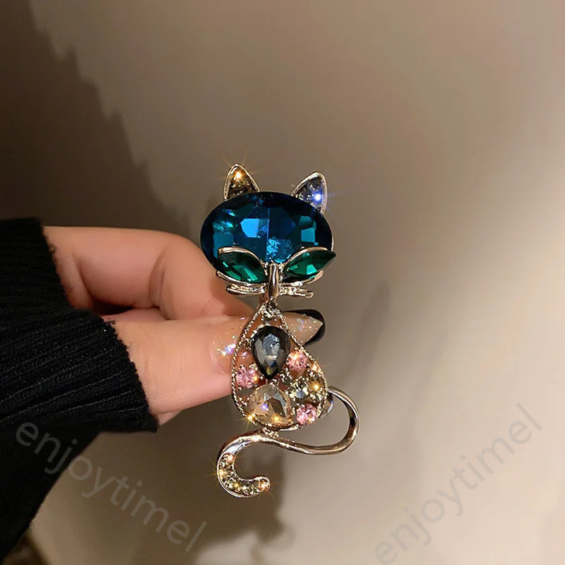 Broches de Gato com Strass para Mulheres, Alfinetes de Animal em Liga Dourada, Corsage de Cristal da Moda, Acessórios