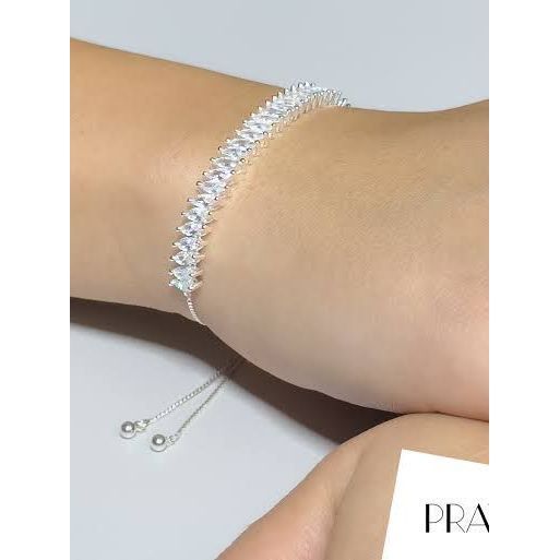 Pulseira Feminina Riviera Navete Prata 925 Feminina com Zircônias Finas Ajustável Luxo e Brilho Joia Delicada