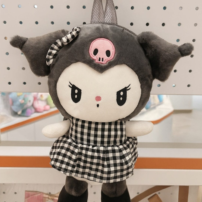 Mochila de Pelúcia Kuromi Sanrio – Bolsa Infantil e Juvenil Blackfriday* com Laço Xadrez e Detalhe Caveira BlackFriday*