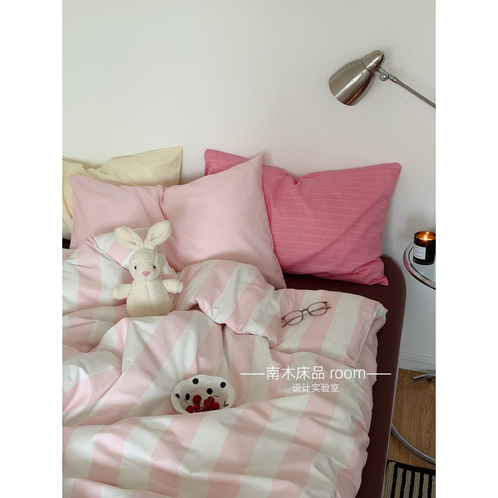 Cone de Morango | Ins Vitality Rosa Listrado Algodão Conjunto de Quatro Peças 1.8m Lençol Mix Match Fronha Roupa de Cama