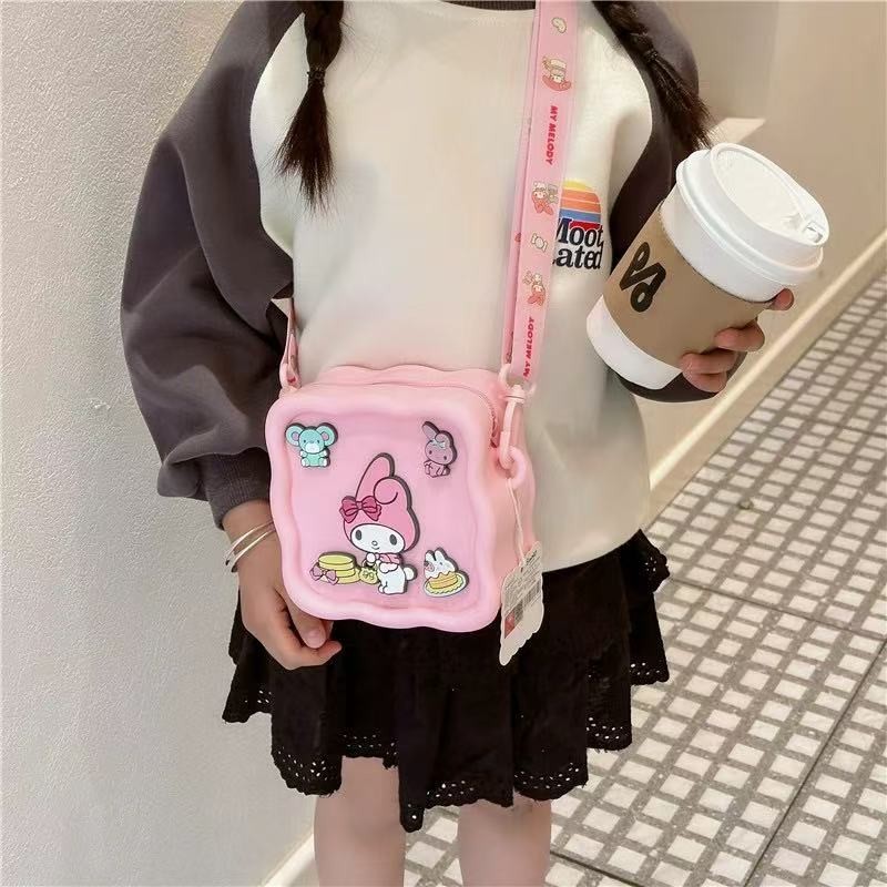 Bolsa Infantil Transversal de Silicone com Personagens 3D Divertidos e Coloridos