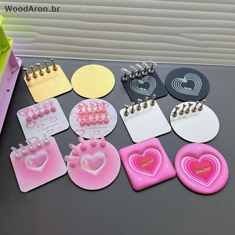 WoodAron Love Nail Holder Metal Tips Stand Para Prensa Em Unhas Prateleiras De Chuveiro Acrílicas Exibição De Arte Ferra