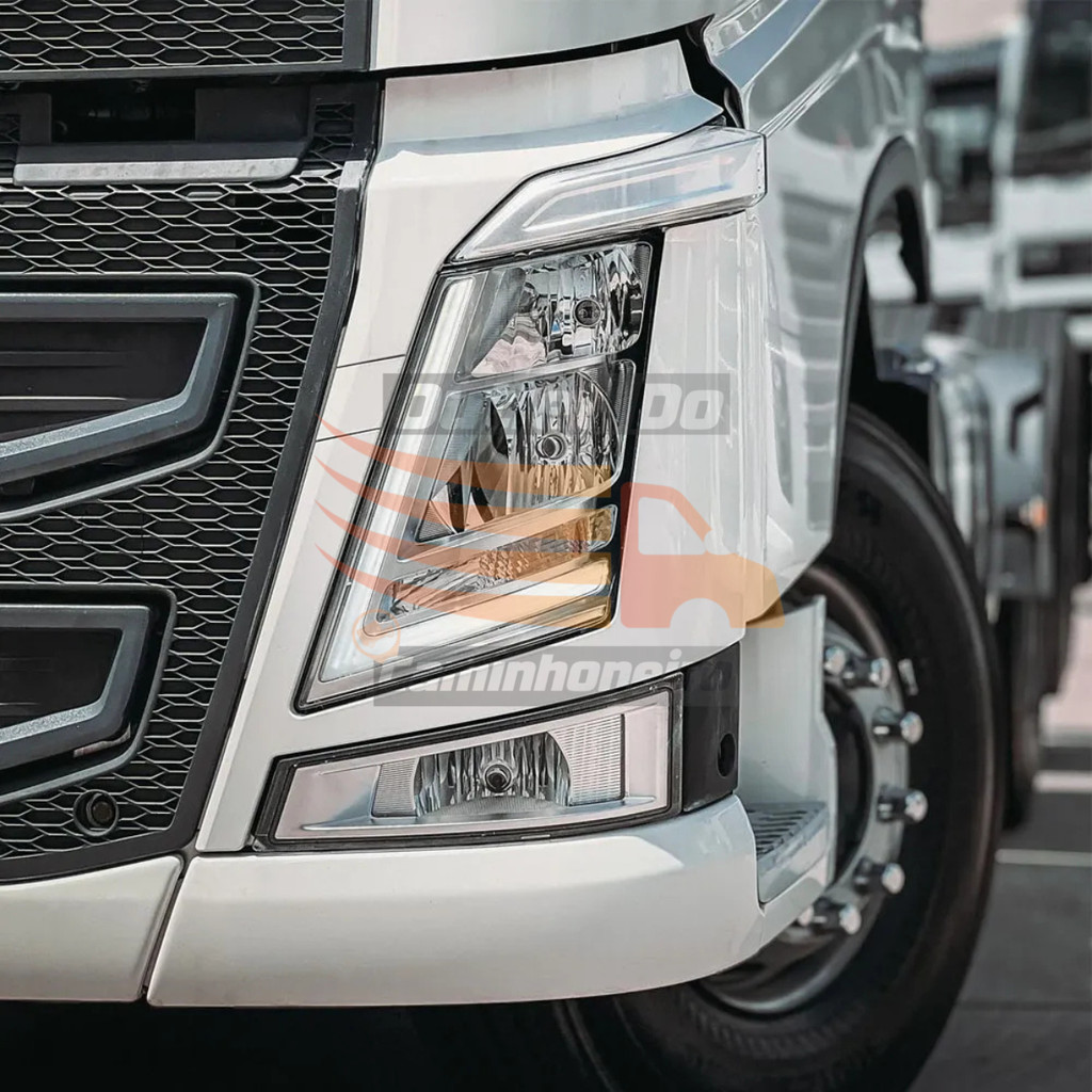Lente Farol Volvo FH 2015 Lado Esquerdo — foto 6