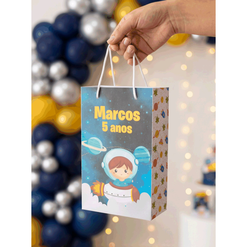 Sacolinha Personalizada com Nome e Idade - Tema Astronauta - Lembrancinha Aniversário - Pegue e Monte