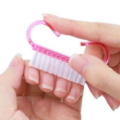 KIT 2 Escovinha de Unhas de Plástico Ideal para higiene adequada das unhas