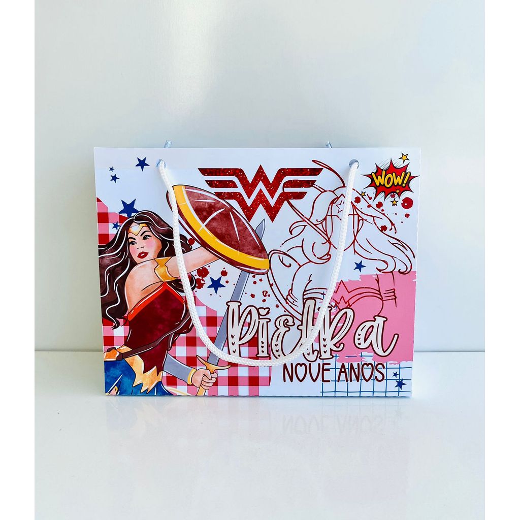 Kit Sacolinha Personalizada Mulher Maravilha Pegue e Monte Lembrancinha para Festa de Aniversário