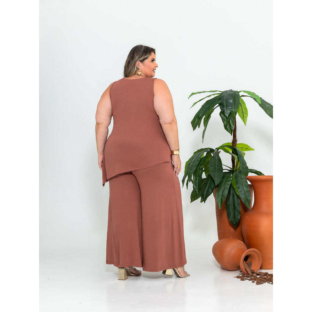 Conjunto Feminino Suzi PLUS com Pantalona e Blusa Assimétrica Elegante