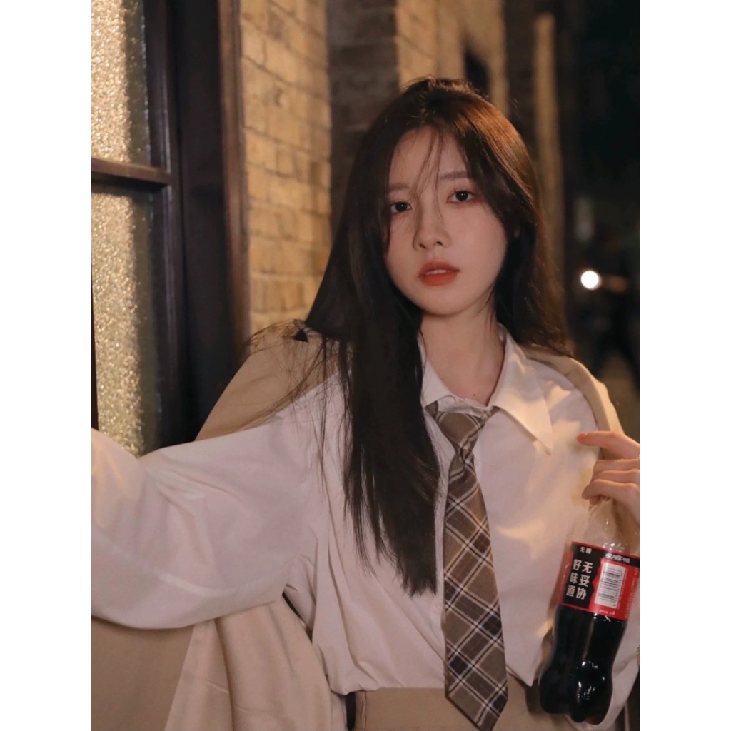 Camisa branca estilo Preppy gravata camisa de manga comprida feminina 2023 outono Design nicho camisa superior feminina