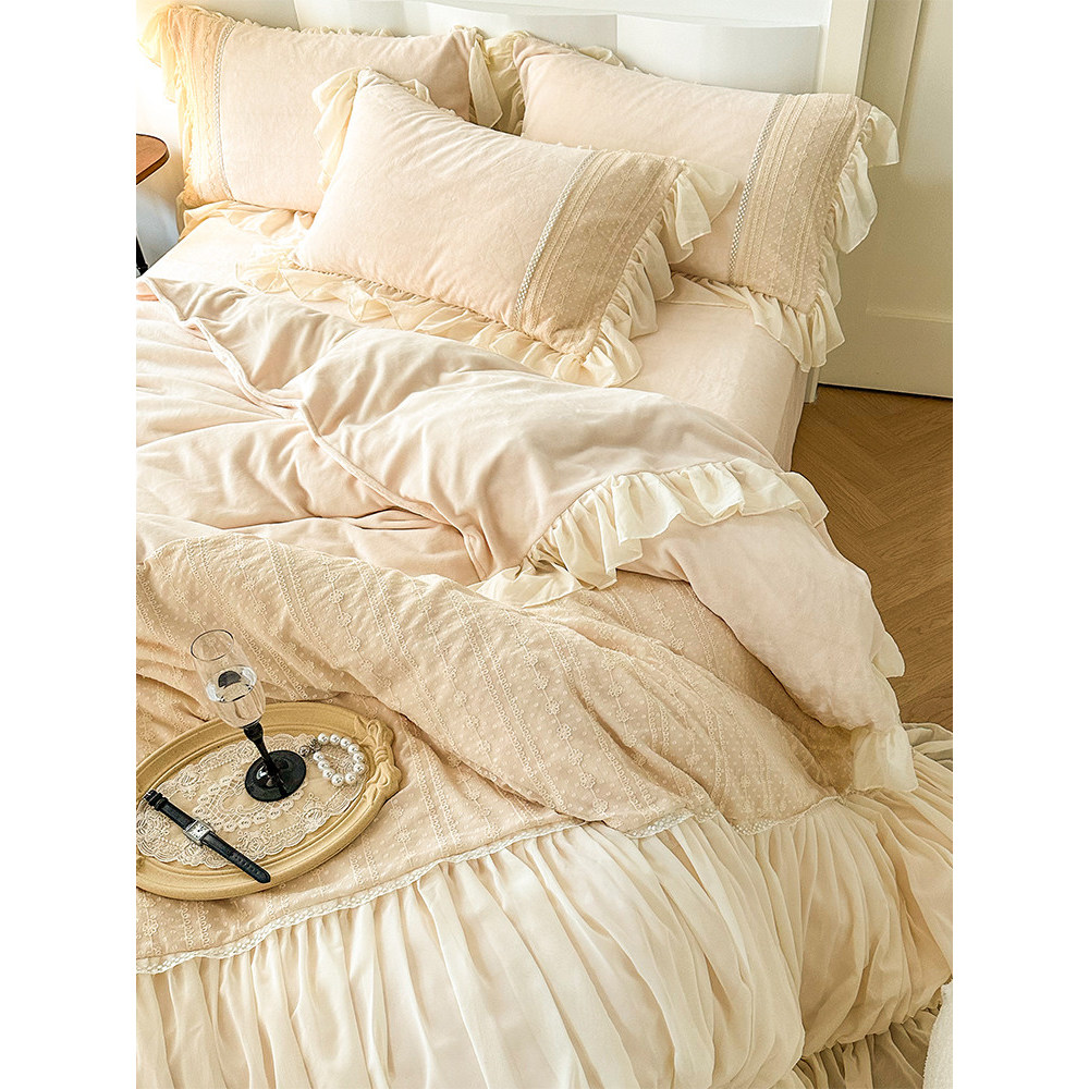 Inverno estilo princesa engrossado Coral velo conjunto de quatro peças renda francesa leite velo cama High-End menina le