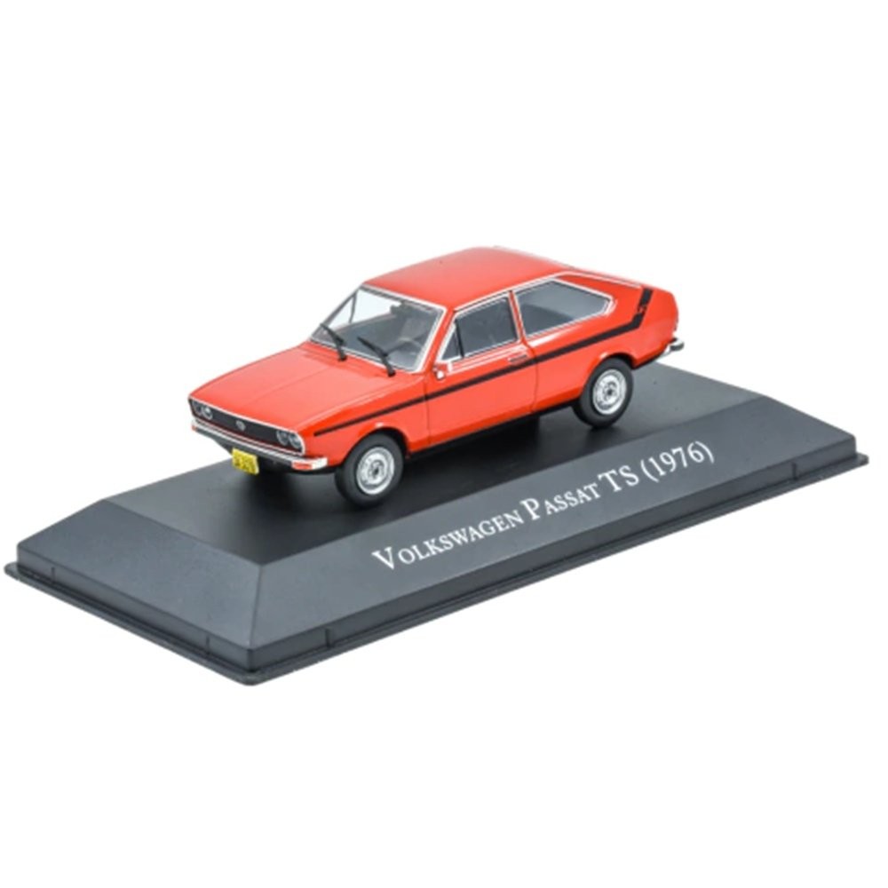 Miniatura Carro Volkswagen Passat TS (1976) - Carros Clássicos do Brasil - Vermelho - 1:43 - Luppa