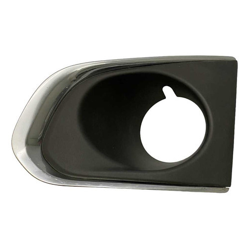 Moldura Grade Farol Milha Esquerda Chevrolet Tracker 2014 Preto Direito