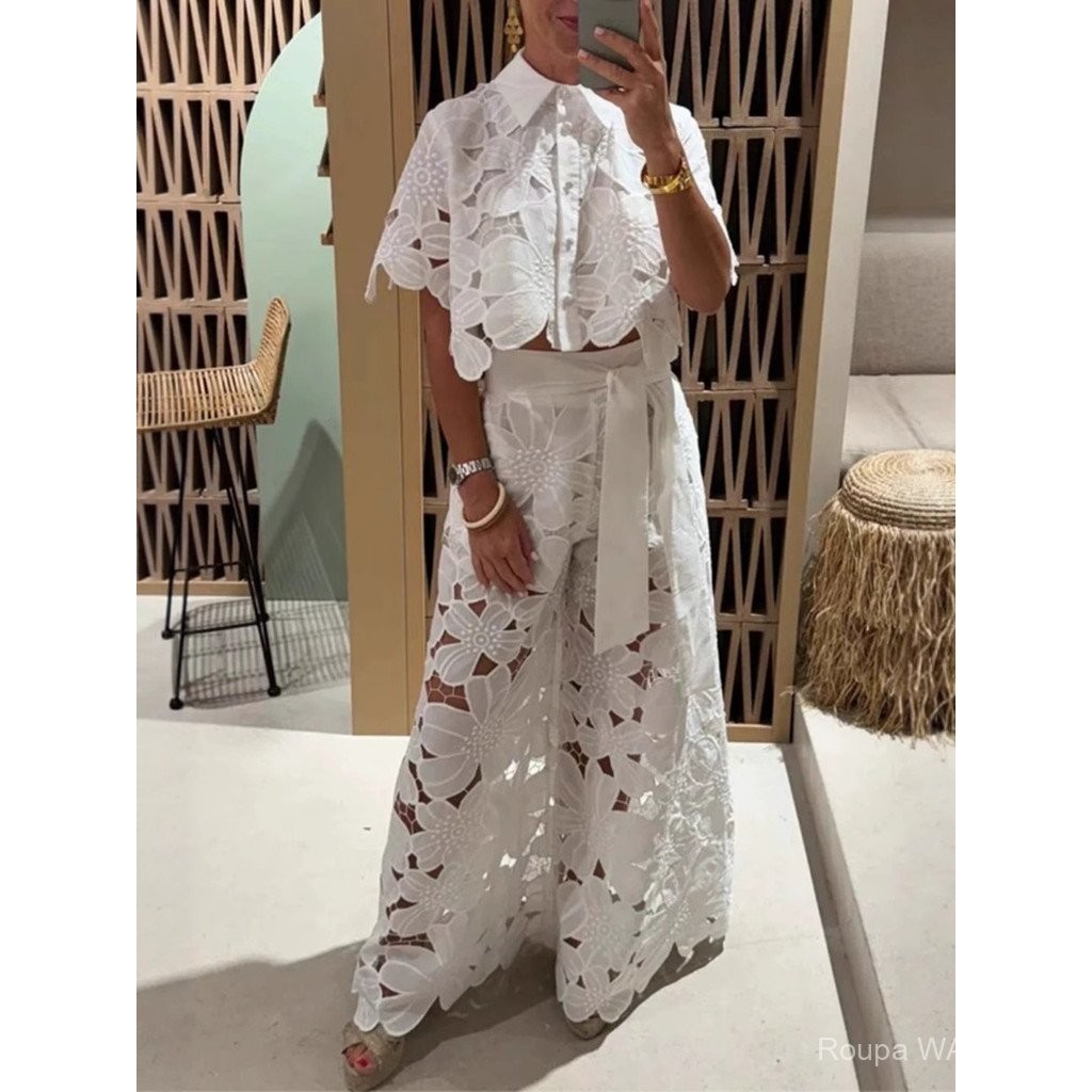 Conjunto de duas peças feminino: camisa casual de renda com recortes e calças compridas em Oferta na Shopee