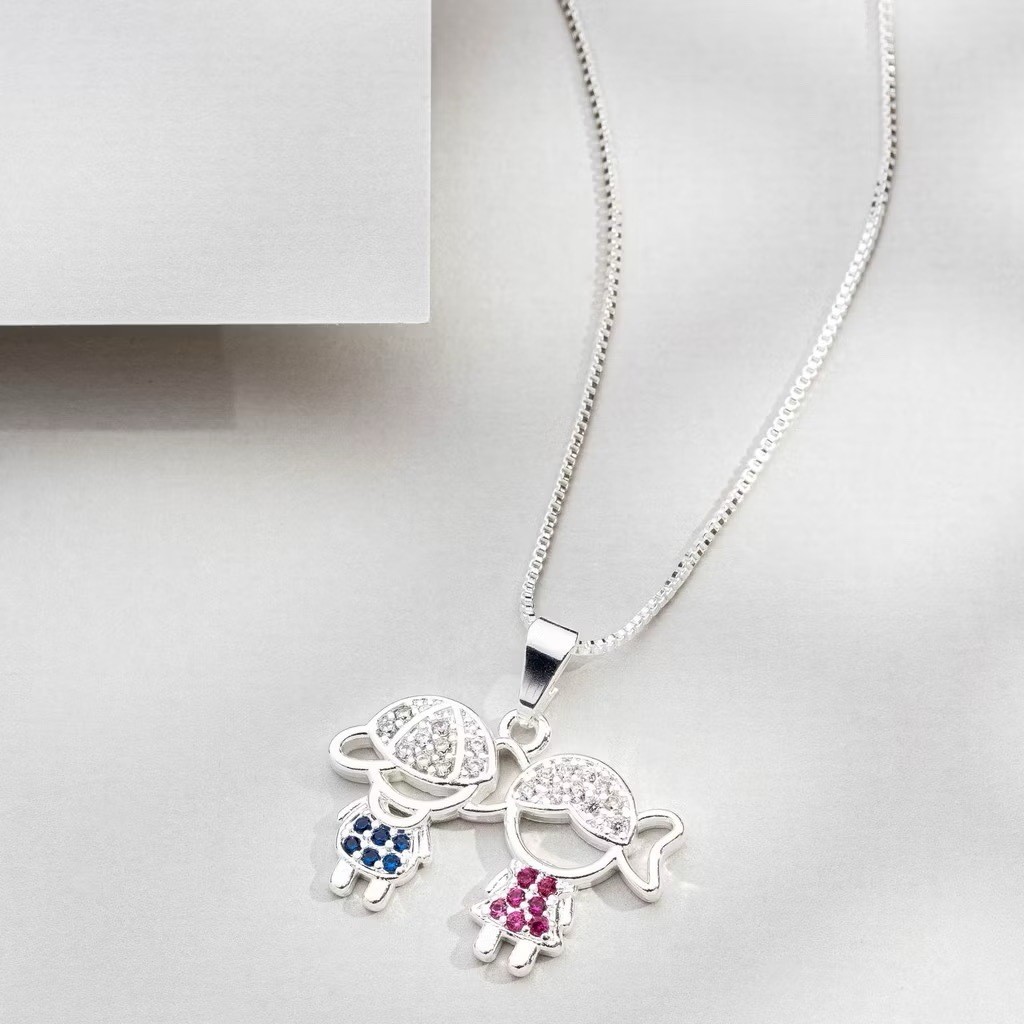 Colar Feminino com Pingentes de Meninos e Meninas,incrustado com zircônia，banhado a ouro 18k e prata 925 em Oferta na Shopee