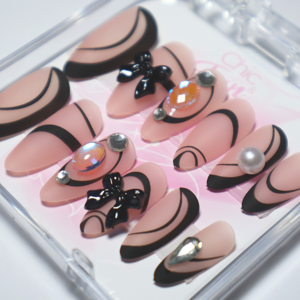 O que é Unhas Decoradas com Lacos? Guia e Onde Comprar | BuscaProdutos