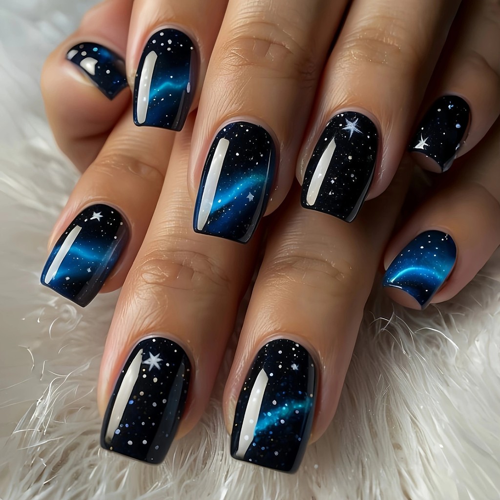 Unhas Postiças Estilo Céu Estrelado Europeu Quadrado, Manicure com Gradiente Azul e Padrão Interstelar, 24 Peças Removív