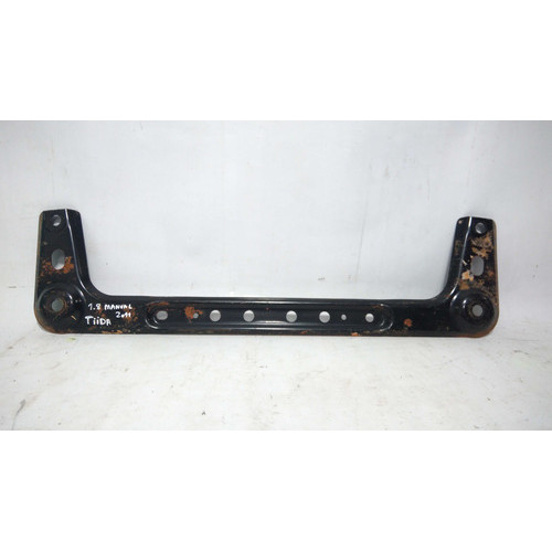 Travessa Suporte Inferior Do Radiador Nissan Tiida 2011 1.8