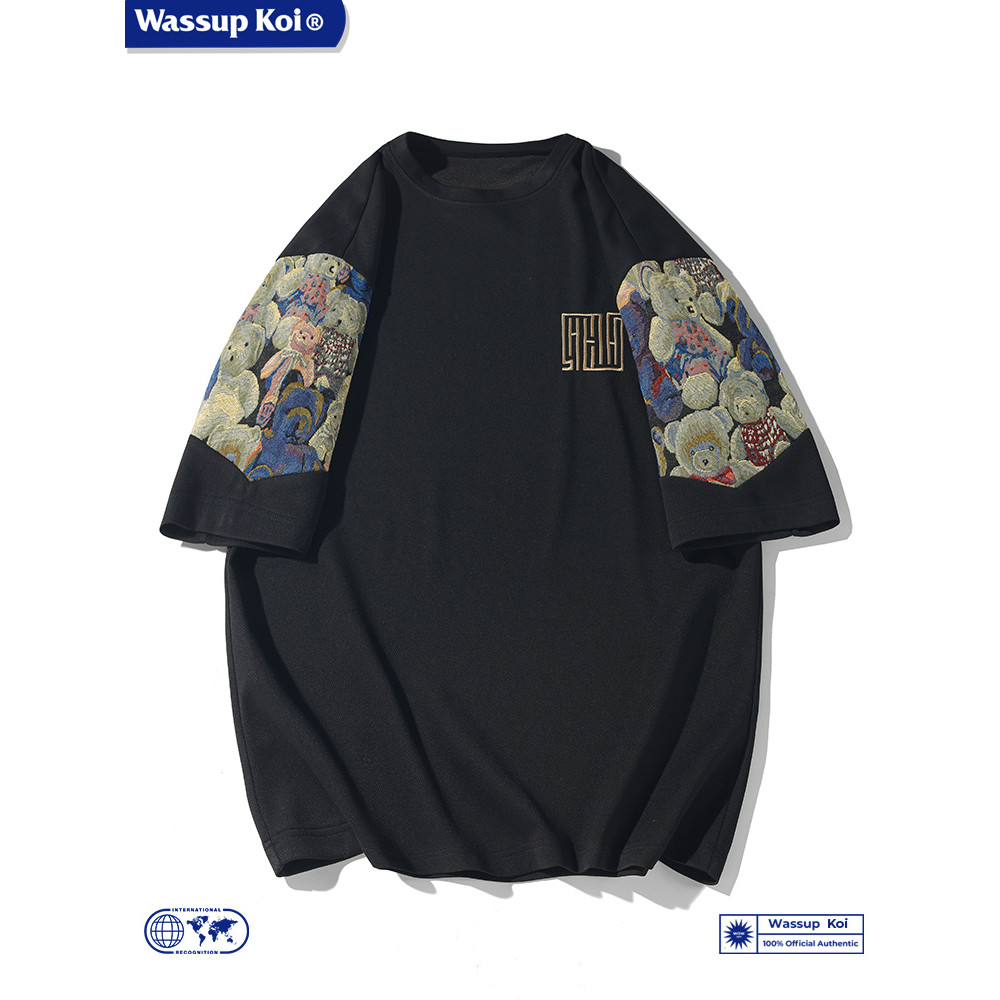 WASSUP KOI Novo estilo chinês estilo chinês camiseta de manga curta masculina urso bordado costura tamanho grande em tor