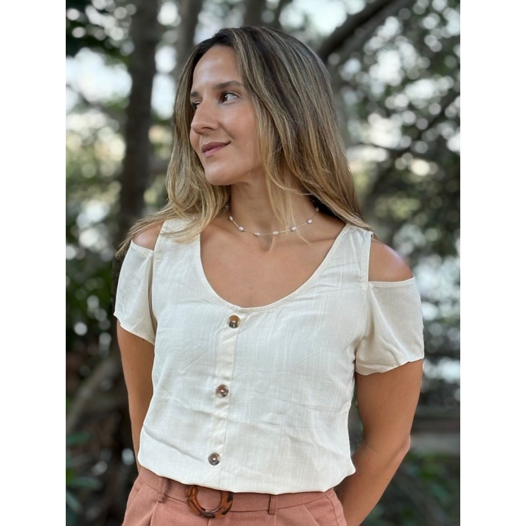 Blusa Feminina de Viscose com Botão na Frente Ombros Vazados Estilo Verão Fresca e Confortável