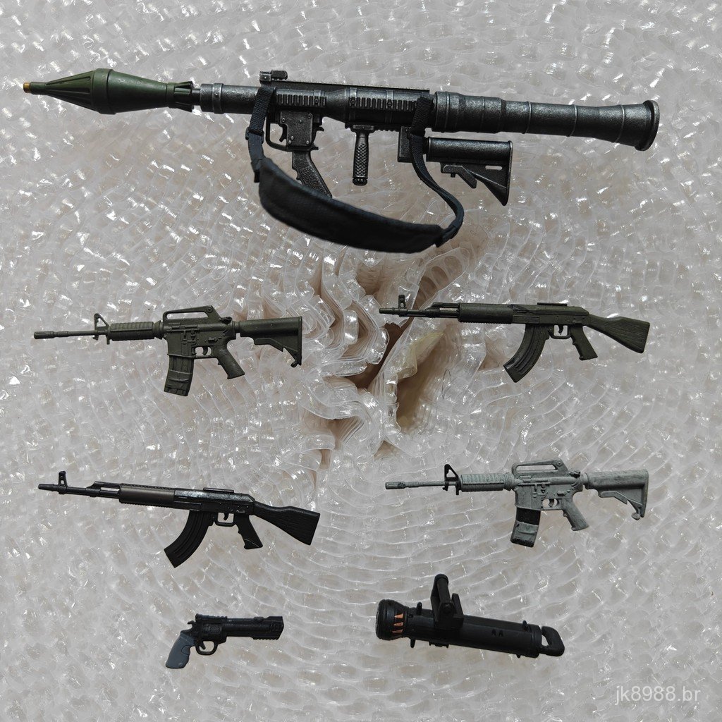 Produtos soltos: Destiny, The Last of Us, Call of Duty, Ghost, Big Brother, acessórios de armas de Soap