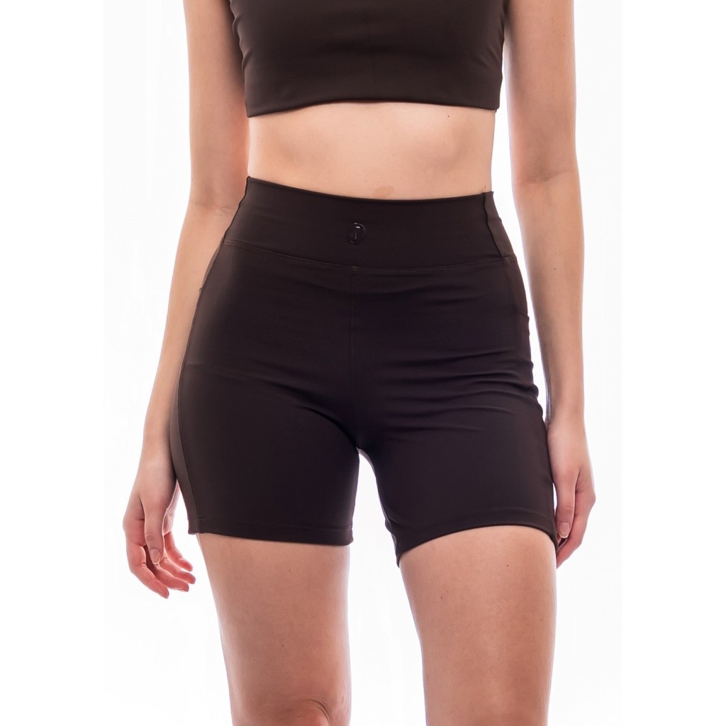 SHORTS FITNESS FEMININO POLIAMIDA COM BOLSO COM RECORTES ZERO TRANSPARÊNCIA