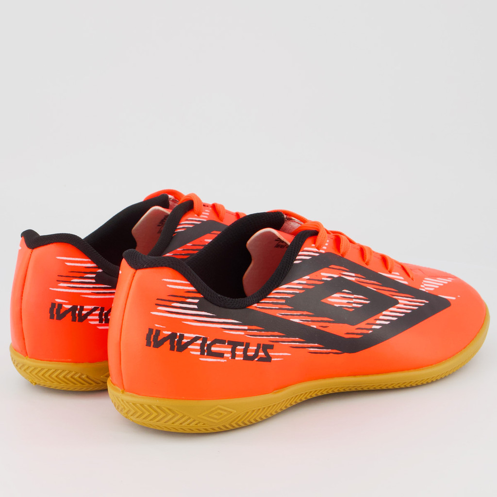 Chuteira Umbro Invictus Futsal Laranja e Preta — imagem 2 de 2