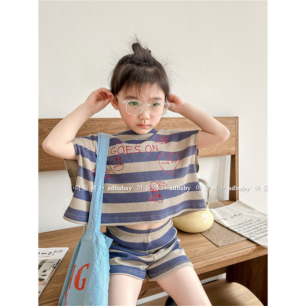 Crianças versão coreana listrado terno verão estilo fino meninos meninas camiseta de manga curta + Leggings Shorts bebê 