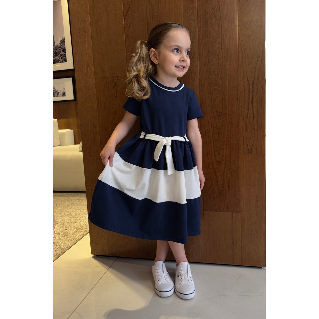 Vestido Infantil Longo Marinho e Branco Recortes Rodado Laço Manga Curta Laço