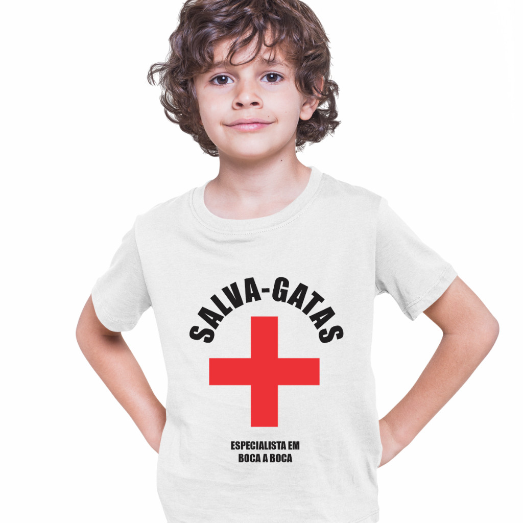 Camiseta Infantil Engraçada Salva-Gatas, Especialista em Boca a Boca Frases Divertidas