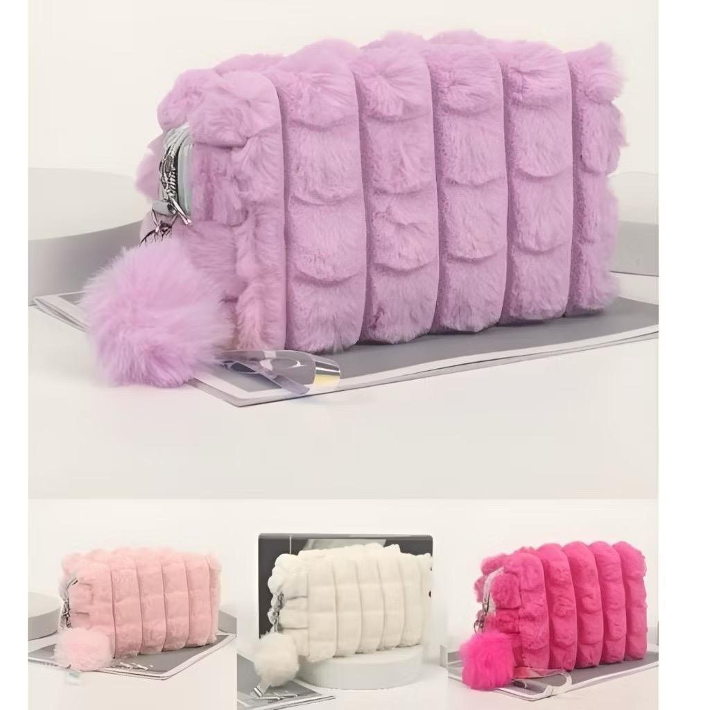 Necesser Pelucia Necessaire com Pompom e Alça Feminina Alto relevo Peluda Estojo de Bolsa Yan Shop em Oferta na Shopee