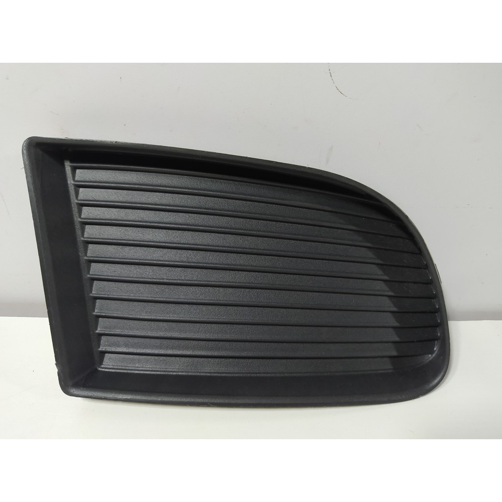 Grade Parachoque Direita Fiat Idea 2005 A 2010 Preta S Furo