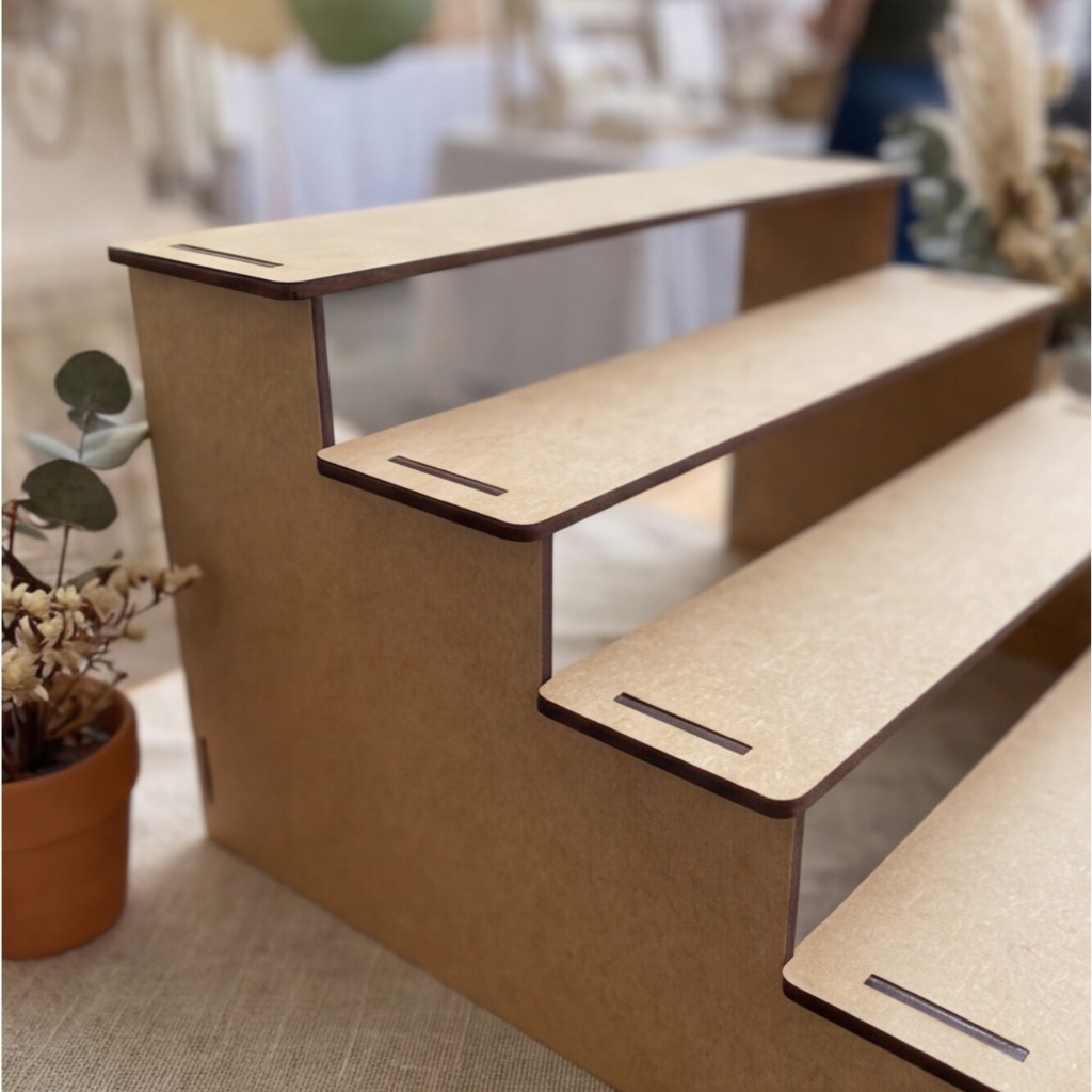 Expositor Escada MDF 4 Níveis Cru Artesanato Feira Stand Bazar Lembrancinhas 26x26 Sem Parafuso