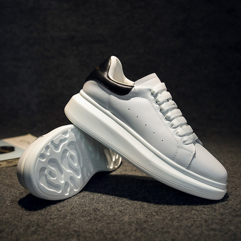 Primavera sapatos masculinos pequenos sapatos brancos masculinos 2021 novo estilo tênis de aumento de altura sapatos da
