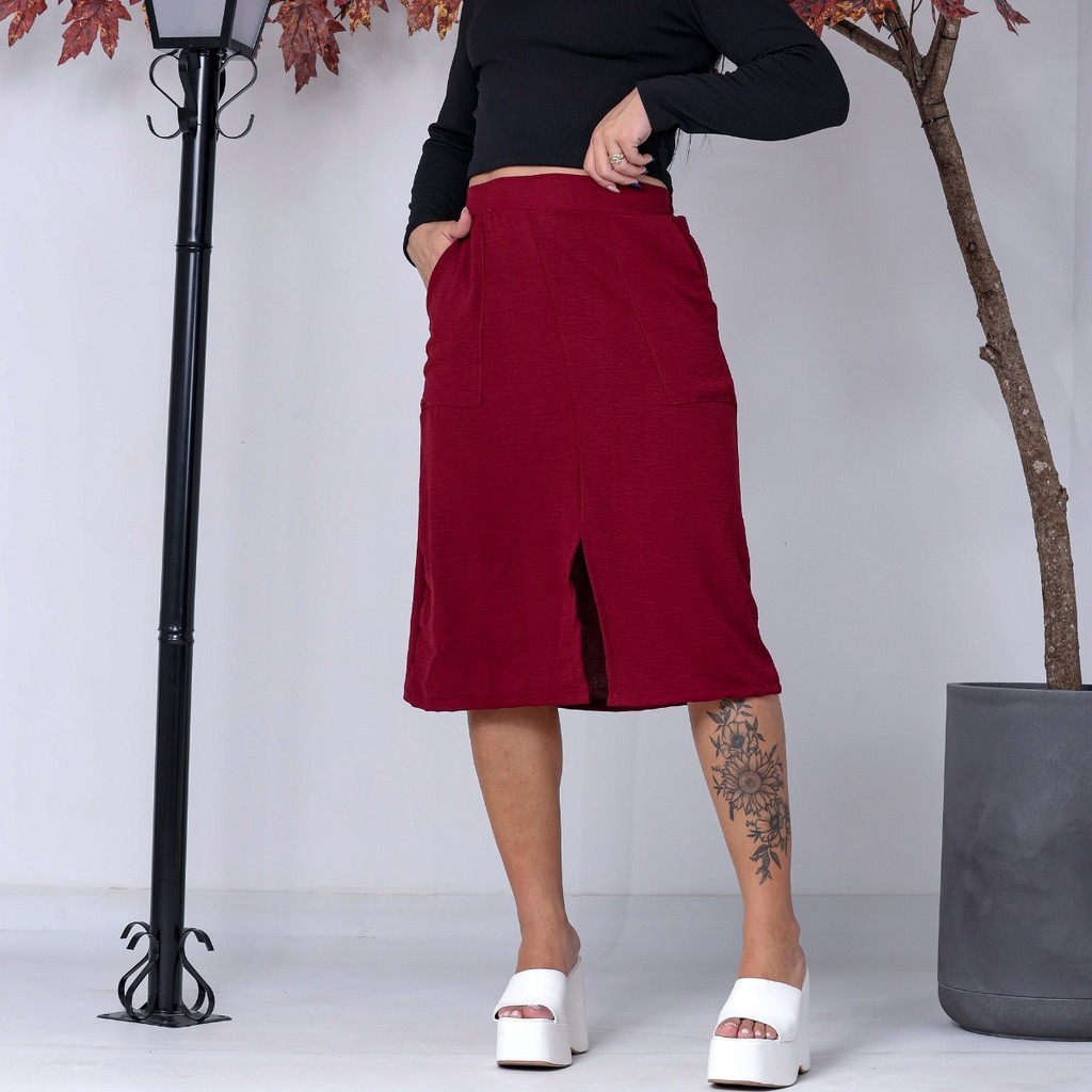 Saia Midi Feminina Cintura Alta Duna Com Elástico Fenda Frontal e Bolsos Moda Evangélica